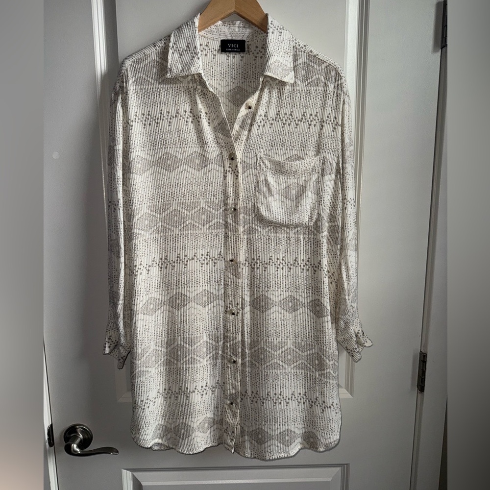 Vici Cream and Tan Snake Print Shirt Dress Women’s Size XS